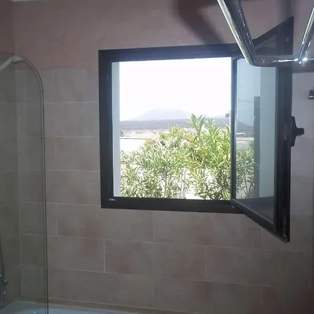 Yaiza Sleeps 6 Pool Wifi * Yaiza (Lanzarote)