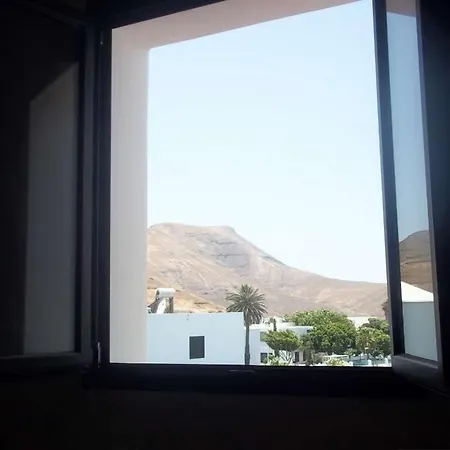 Villa Yaiza Sleeps 6 Pool Wifi Yaiza (Lanzarote)